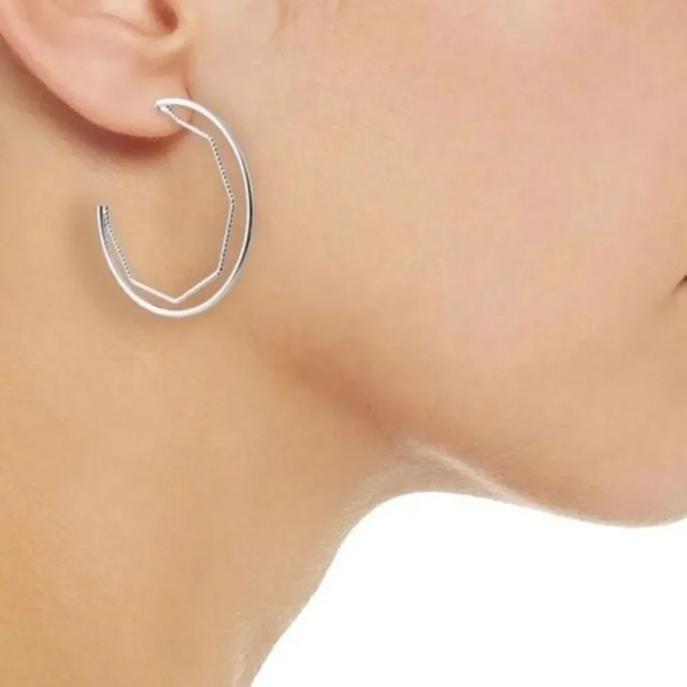 KENNETH Jay Lane Earrings - Picture 1 of 7
